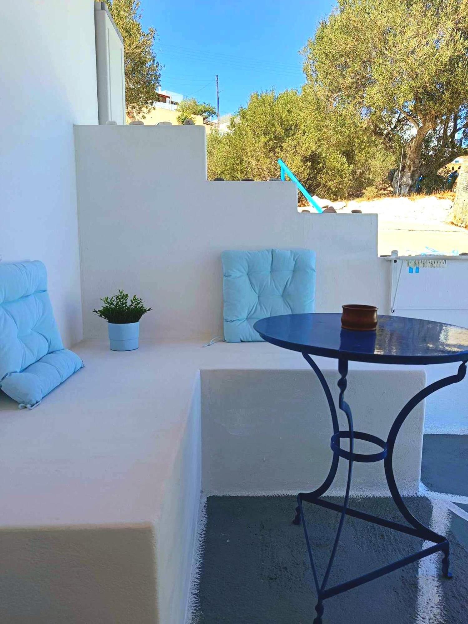 Georgia Rooms Milos Plaka  Exteriör bild