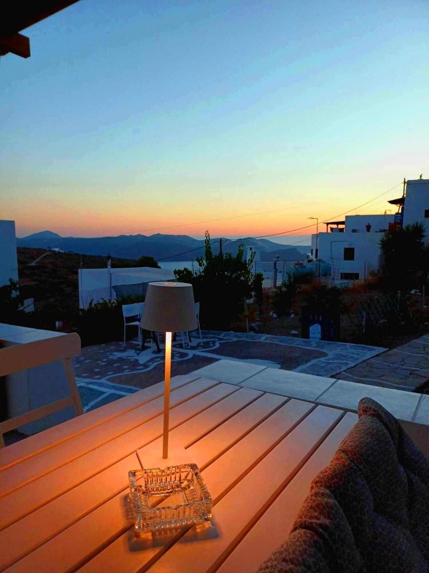 Georgia Rooms Milos Plaka  Exteriör bild